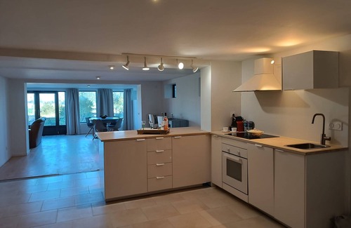 Montreal Apartment | Lovely apartment close to the airport