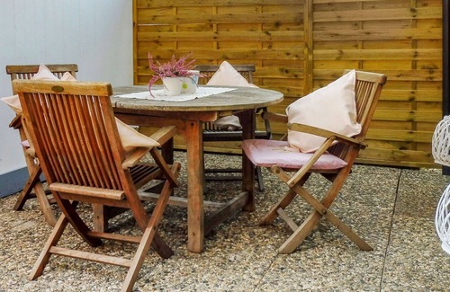 Steinhorst Apartment | Lovely apartment for 4 guests with WIFI, TV, terrace, pets allowed and parking