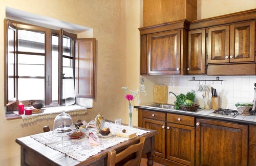 Terranuova Bracciolini House | Lovely apartment for 2 people with A/C, WIFI, pool, TV, patio and panoramic view