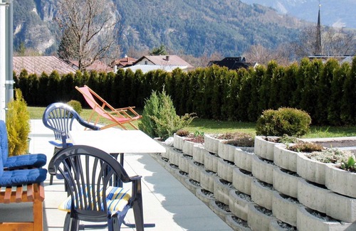 Imst Apartment | Lovely apartment for 4 people with WIFI, TV, terrace and parking