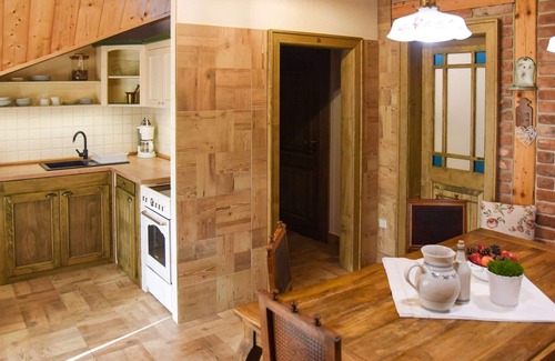 Pec pod Snezkou Apartment | Lovely apartment for 5 guests with WIFI, TV, balcony, pets allowed and parking