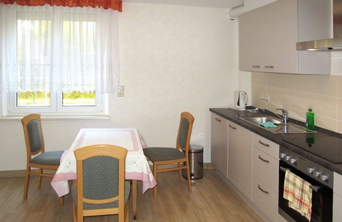 Eilenburg Apartment | Lovely apartment for 3 guests with WIFI, TV, patio and pets allowed