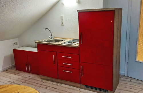 Steinheim Apartment | Lovely apartment for 2 people with WIFI, TV, balcony and parking