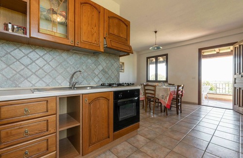 Siniscola Apartment | Lovely apartment for 5 people with TV and balcony