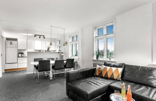 Sandvig Apartment | Lovely apartment in Allinge with WiFi