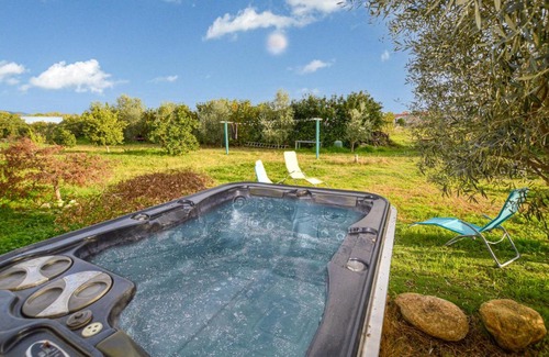 Ghisonaccia Apartment | Lovely Apartment In Ghisonaccia