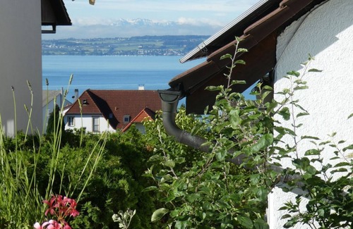 Meersburg Apartment | Lovely, bright and modernly furnished vacation home with plenty of space and