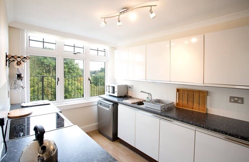 Newton Abbot Cottage | Lovely Character Dartmoor Cottage Just Below the Famous Haytor Rocks