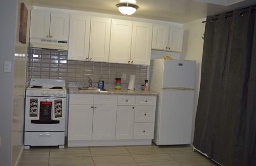 Parkdale Condo | Lovely Condo in Toronto