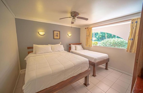Damas Apartment | Lovely Condo near monkey habitat and beach