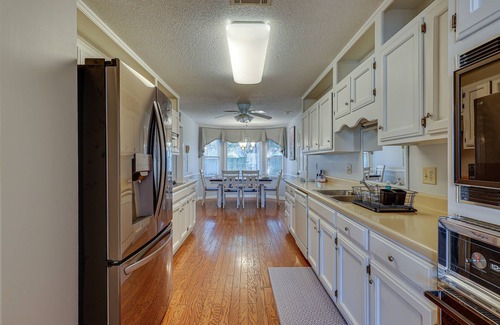 Decatur House | Lovely Decatur Home w/Yard ~ 6 Mi to Town!