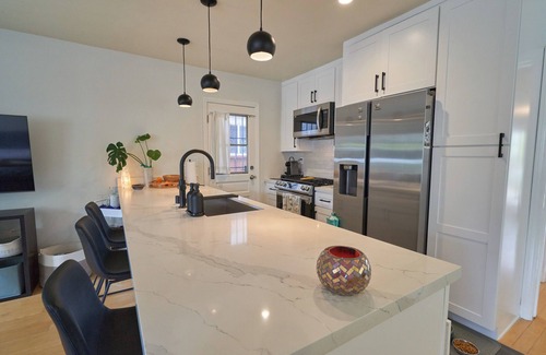 Del Rey House | Lovely Del Rey Beach Bungalow