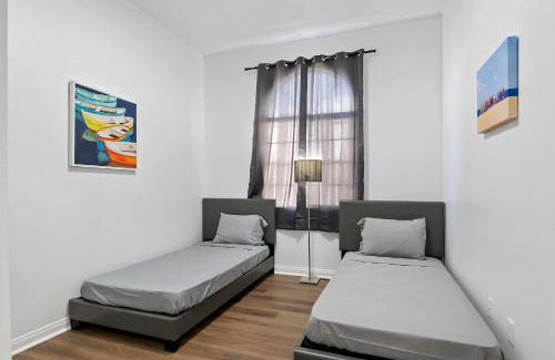 NoHo Arts District Apartment | Lovely gated 3bedroom & 2 bath unit near Universal studio and Hollywood