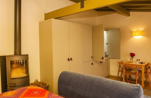 Tralhariz House | Lovely holiday home in Carrazeda de Ansia with terrace