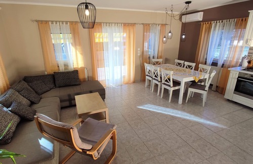 Velence House | Lovely holiday home with private pool and premium hot tub