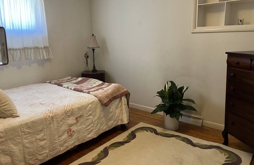 Dicken House | Lovely Home 10 min walk to U of M stadium You are renting rooms in the house.