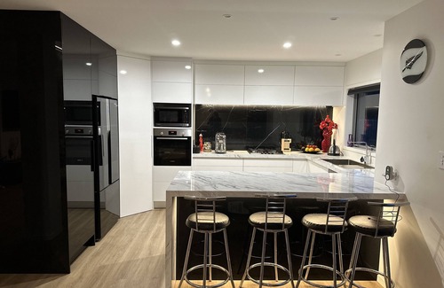 One Tree Point House | Lovely home, great getaway spot with a view of the canal & Mount Manaia.