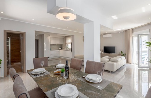Barbariga House | Lovely home in Barbariga with WiFi