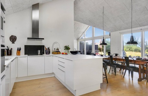 Blokhus House | Lovely home in Blokhus with sauna