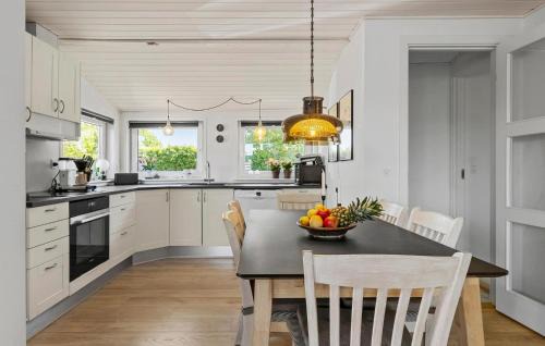 Broager House | Lovely Home In Broager With Wifi