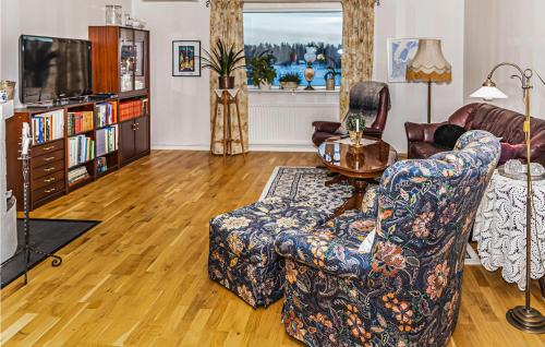 Hofors House | Lovely Home In Hofors With Kitchen