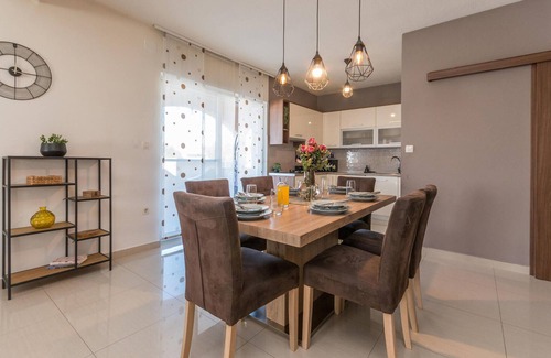 Biograd na Moru House | Lovely home in Biograd na Moru