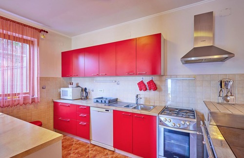 Samobor House | Lovely home in Kladje with kitchen