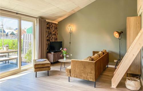 Oostwoud House | Lovely Home In Oostwoud With Wifi