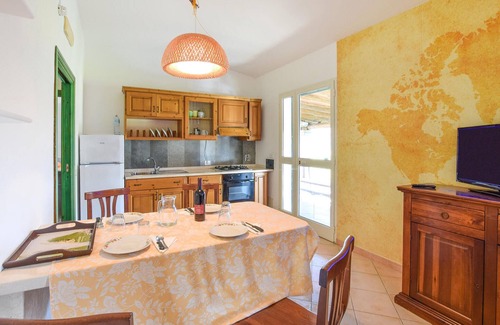 Orosei House | Lovely home in Orosei with kitchen