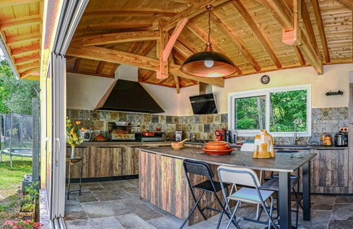 Orthez House | Lovely home in Orthez with WiFi