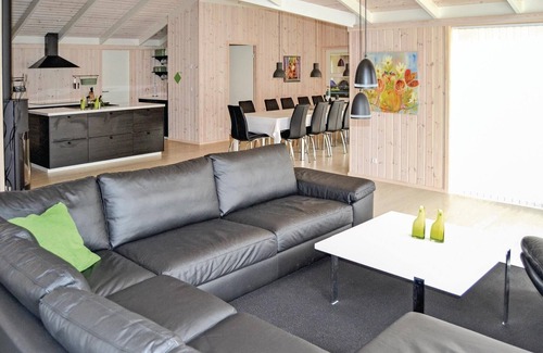 Nordost House | Lovely home in Sæby with sauna