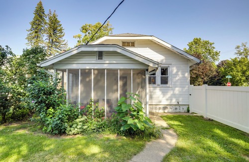 Northeast South Bend Cottage | Lovely Home in South Bend: Walk to Notre Dame!