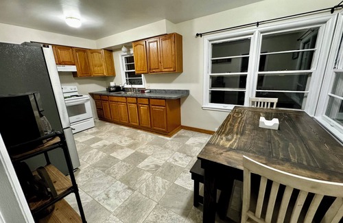 Jamestown House | Lovely home in the Buffalo City