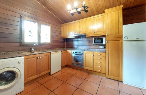 Turis House | Lovely home in Turís with swimming pool