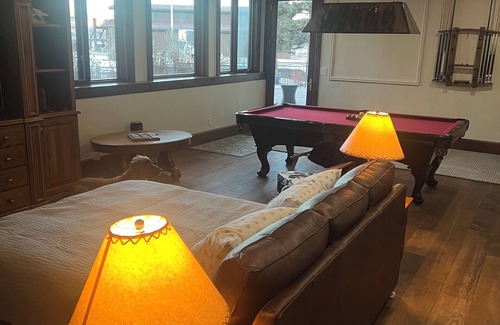 Kamas Apartment | Lovely home suite that sleeps 8 in Kamas with WiFi access with private entrance.