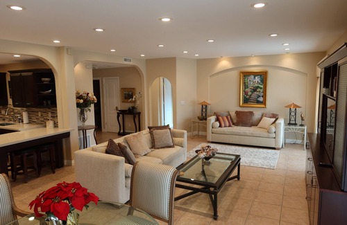 Carlsbad Condo | Lovely La Costa condo -walk to Spa & Golf course, close to beach & Legoland