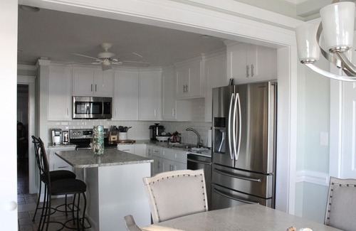 Terrell House | Lovely Lakefront Oasis on Kiser Island w/Private Dock & Brilliant Sunsets!