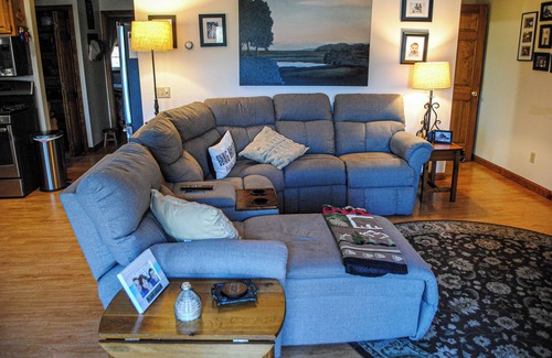 Maidstone House | Lovely Lake House in Maidstone Vermont with Hot Tub