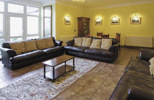 Barmouth House | Lovely Large home 10 Minute Walk to Barmouth Beach