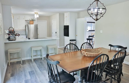 Blue Mountain House | Lovely Lindale Home w/Gameroom!