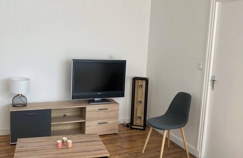 Eu Apartment | Lovely loft in the center of Eu