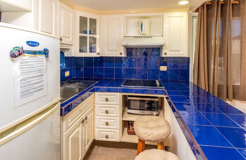 Zona Hotelera Norte Condo | Lovely Miramar 204, Corner Unit, Wonderful ocean views, Spectacular snorkelling