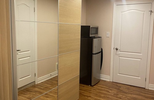 East Credit House | Lovely one bedroom unit