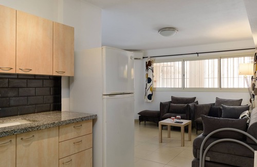 Netanya Apartment | Lovely one bedroom few steps from the beach
