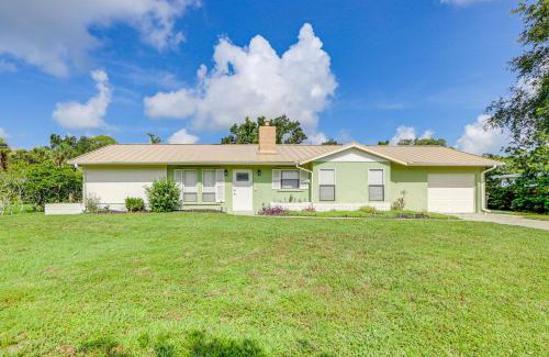 Englewood House | Lovely Retreat Walk to Manasota Key Beach!