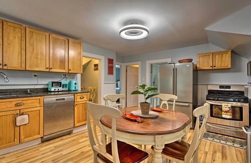 Stoughton Apartment | Lovely Stoughton Getaway Near Train Station!