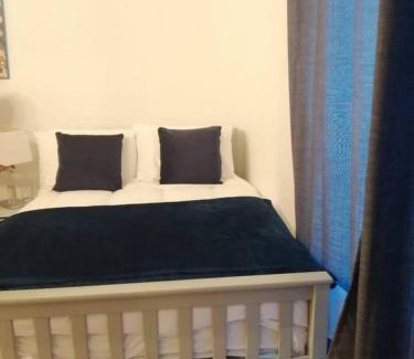 Cork Apartment | Lovely studio - perfect weekend stay in Cork