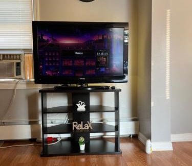 Linden Apartment | Lovely three Bedroom Apartment near Jersey city and Newyork