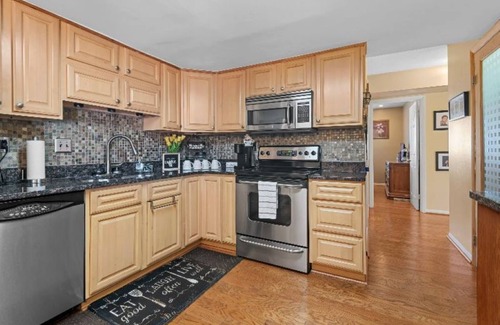 Norfolk - Virginia Beach House | Lovely Town Home