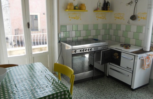 Bomba Apartment | Lovely view of the Maiella from home in the heart of Bomba